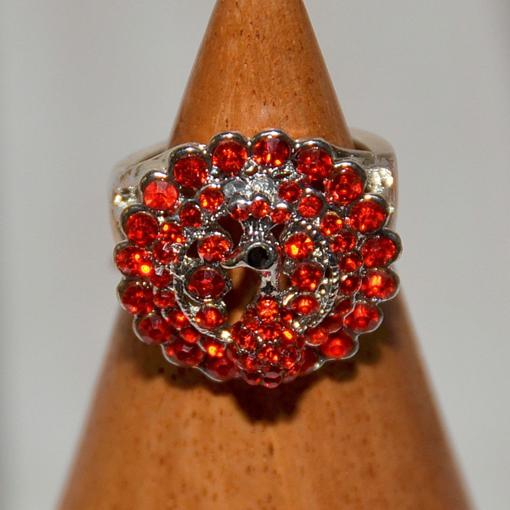 red rhinestone peacock cocktail ring silver sz 6.5